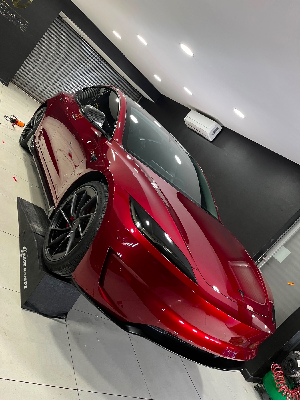 Tesla de un socio del club